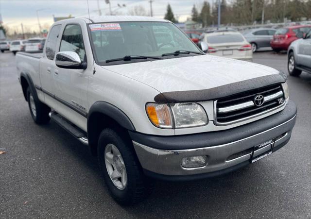 used 2001 Toyota Tundra car, priced at $13,999