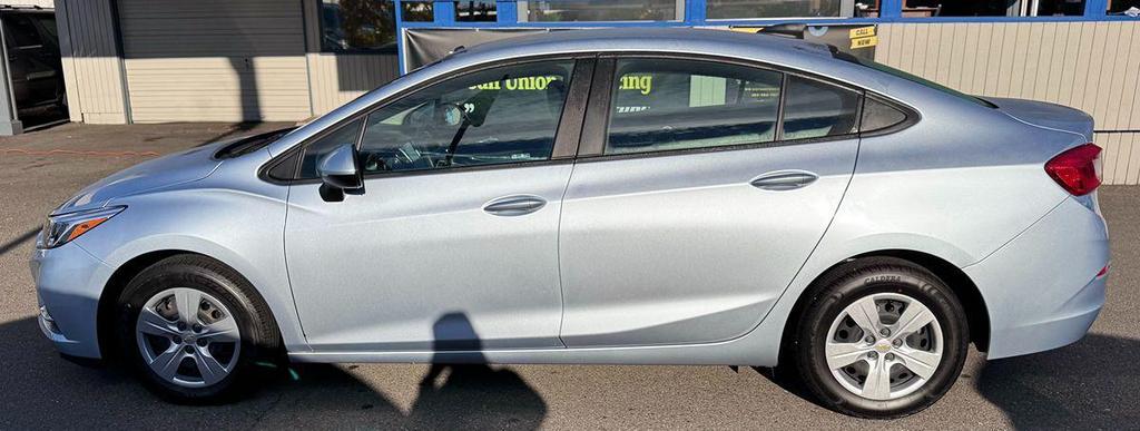 used 2018 Chevrolet Cruze car, priced at $9,999
