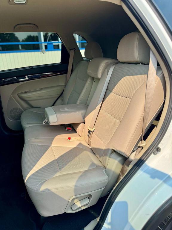 used 2014 Kia Sorento car, priced at $9,999