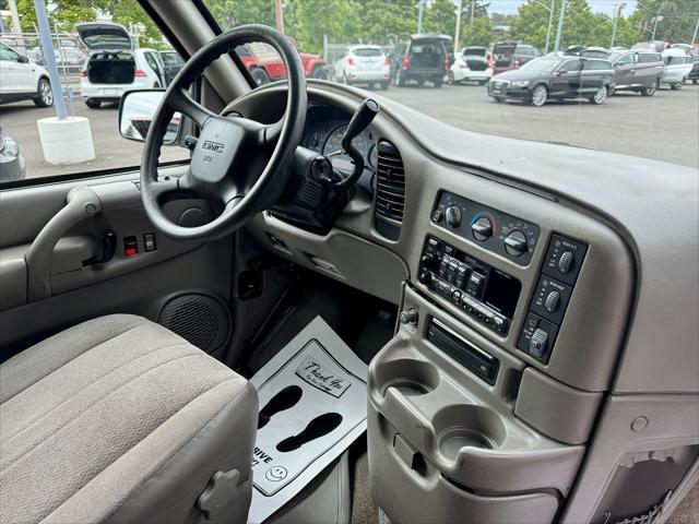 used 2001 GMC Safari car, priced at $9,999