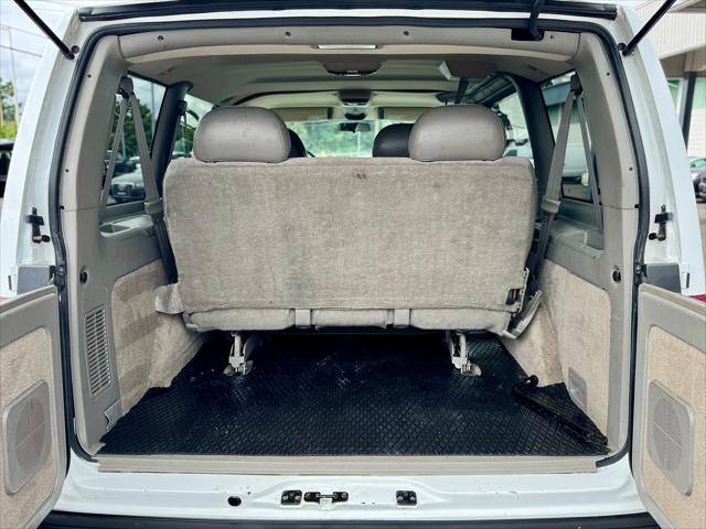 used 2001 GMC Safari car, priced at $9,999