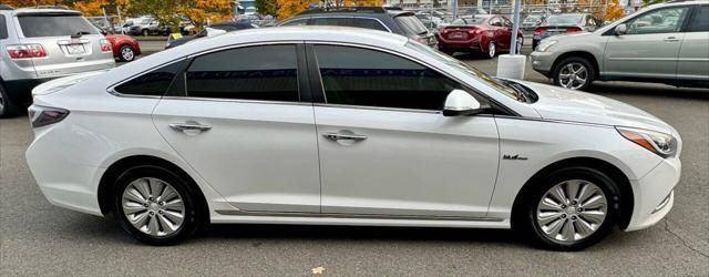 used 2016 Hyundai Sonata Hybrid car, priced at $7,999