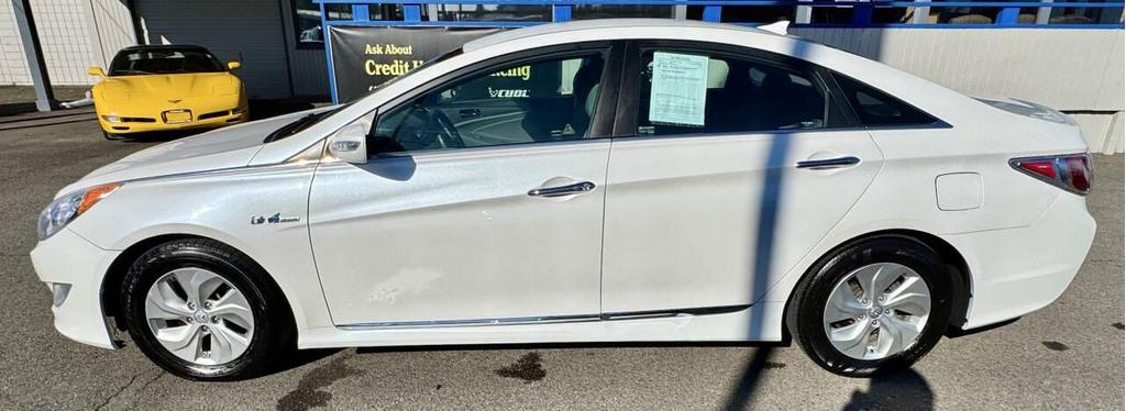 used 2014 Hyundai Sonata Hybrid car, priced at $7,999