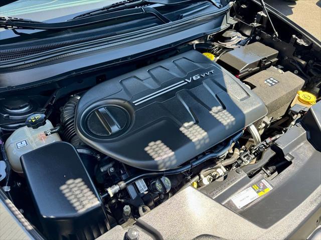 used 2015 Jeep Cherokee car, priced at $7,999