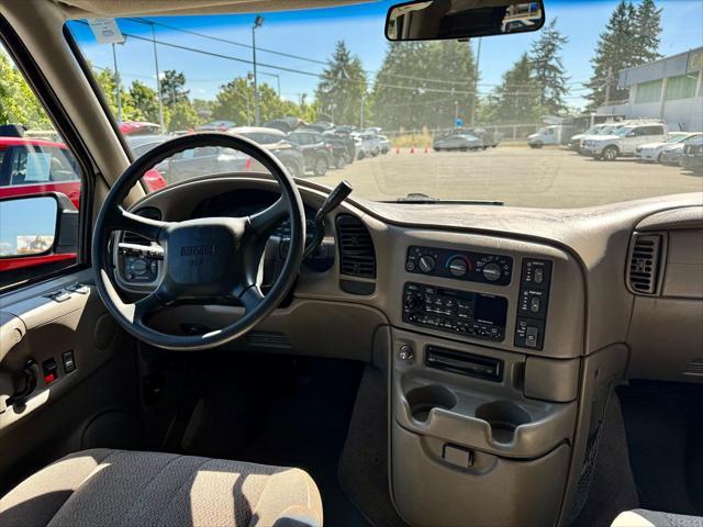 used 2001 GMC Safari car, priced at $9,999