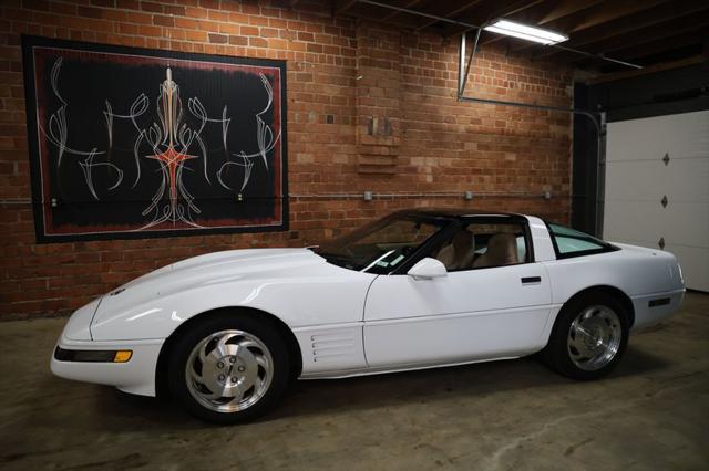 used 1994 Chevrolet Corvette car, priced at $15,900