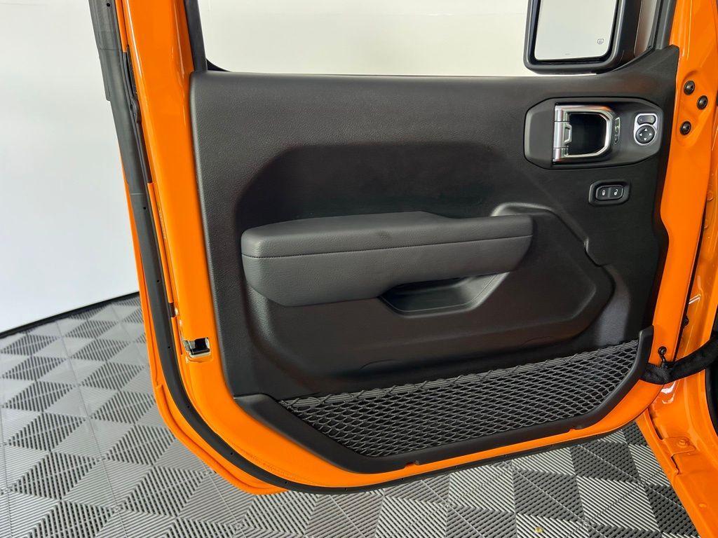new 2025 Jeep Wrangler car, priced at $42,945