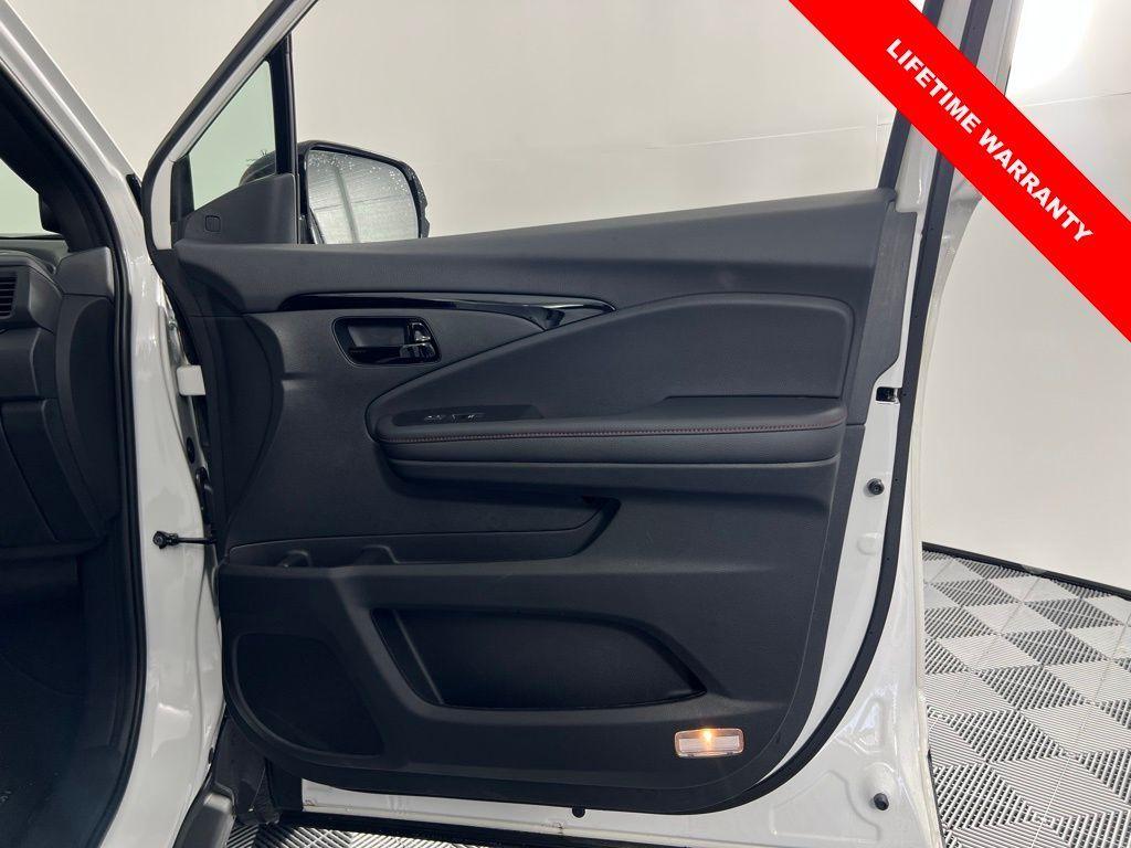 used 2024 Honda Passport car, priced at $41,398