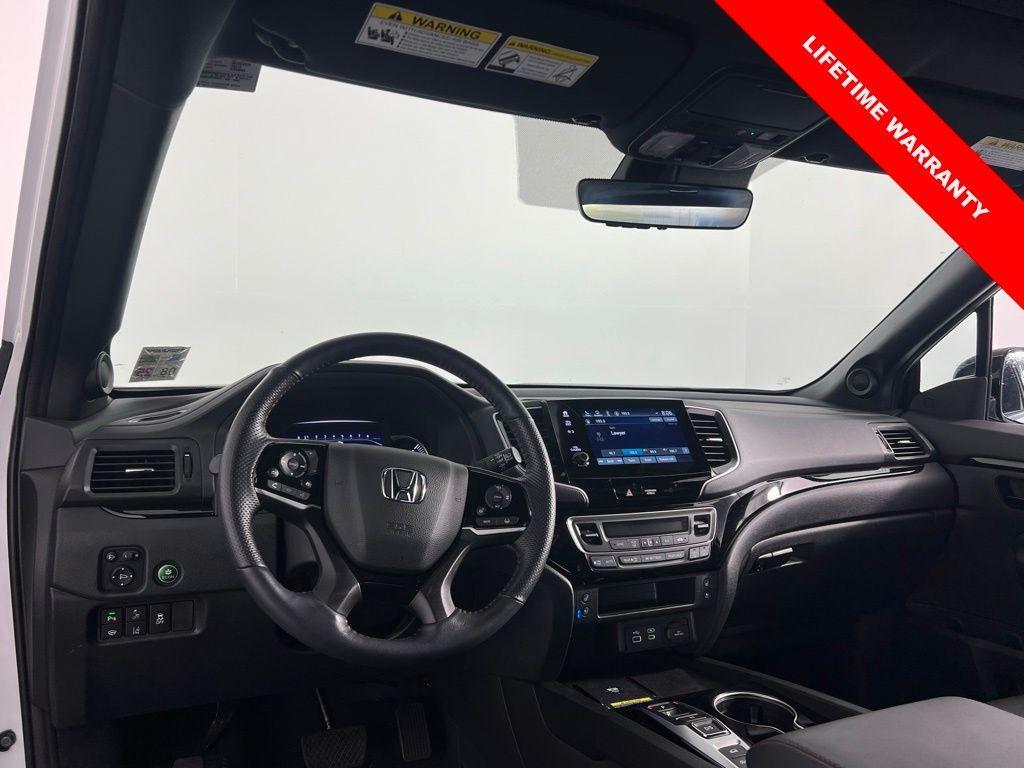 used 2024 Honda Passport car, priced at $41,398