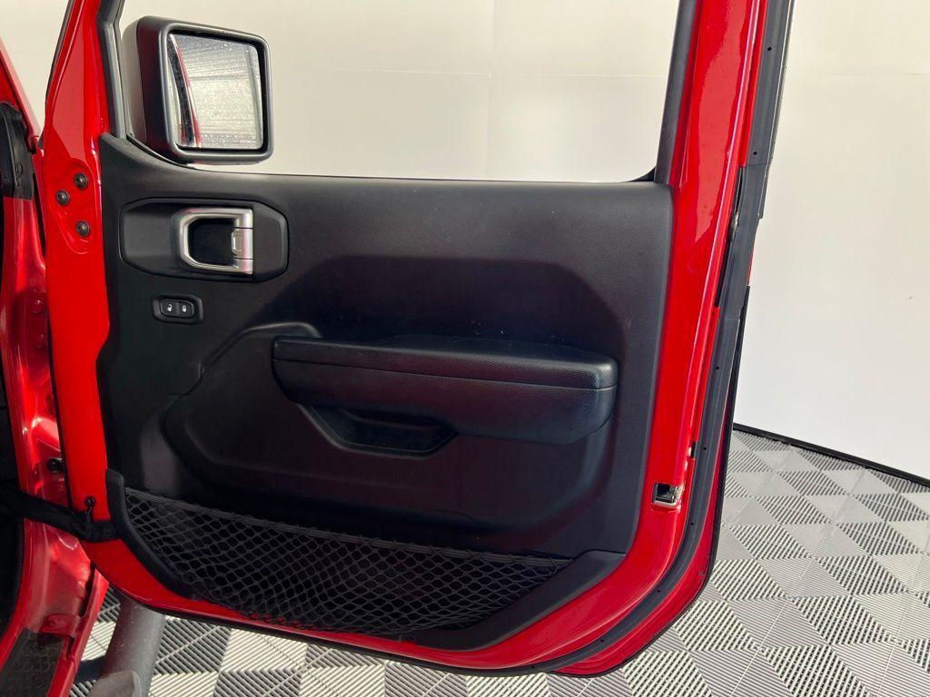 used 2021 Jeep Gladiator car, priced at $29,488