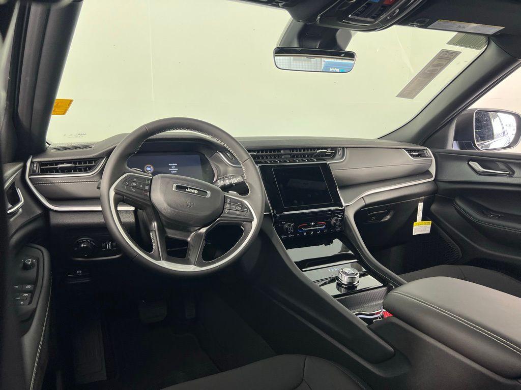 new 2025 Jeep Grand Cherokee L car, priced at $34,848