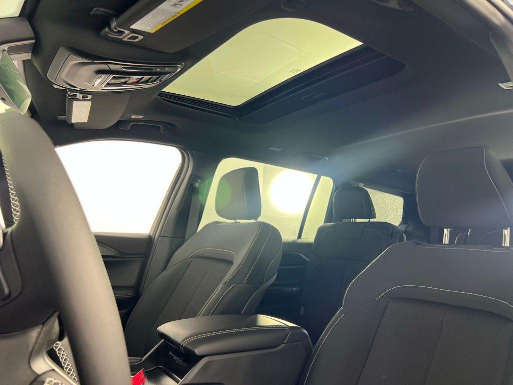 new 2025 Jeep Grand Cherokee L car, priced at $34,848