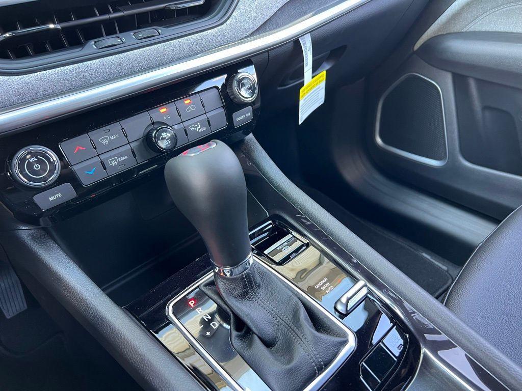 new 2025 Jeep Compass car, priced at $24,260