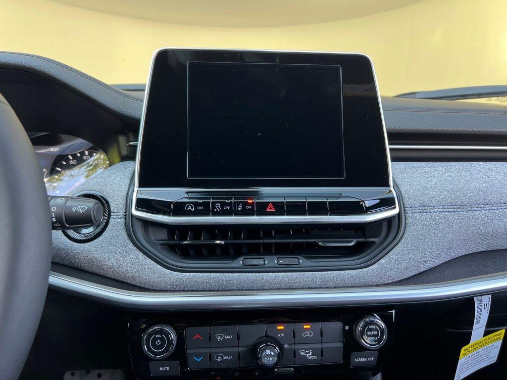 new 2025 Jeep Compass car, priced at $24,260