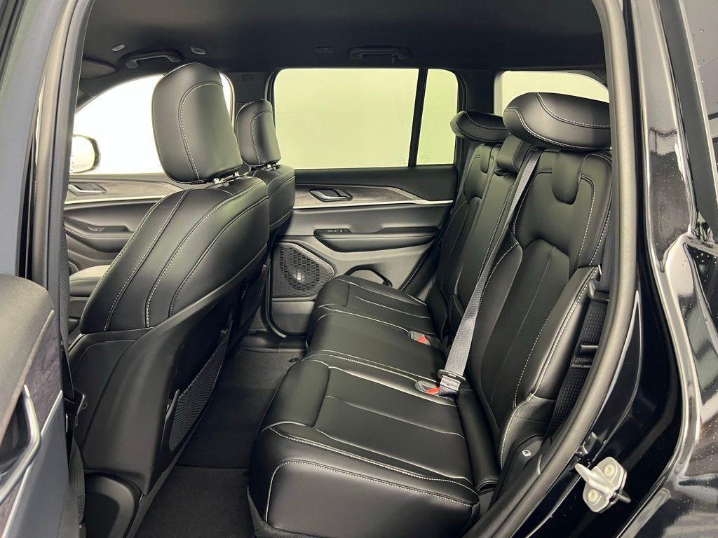 new 2025 Jeep Grand Cherokee car, priced at $35,720