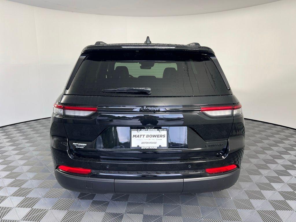 new 2025 Jeep Grand Cherokee car, priced at $35,720