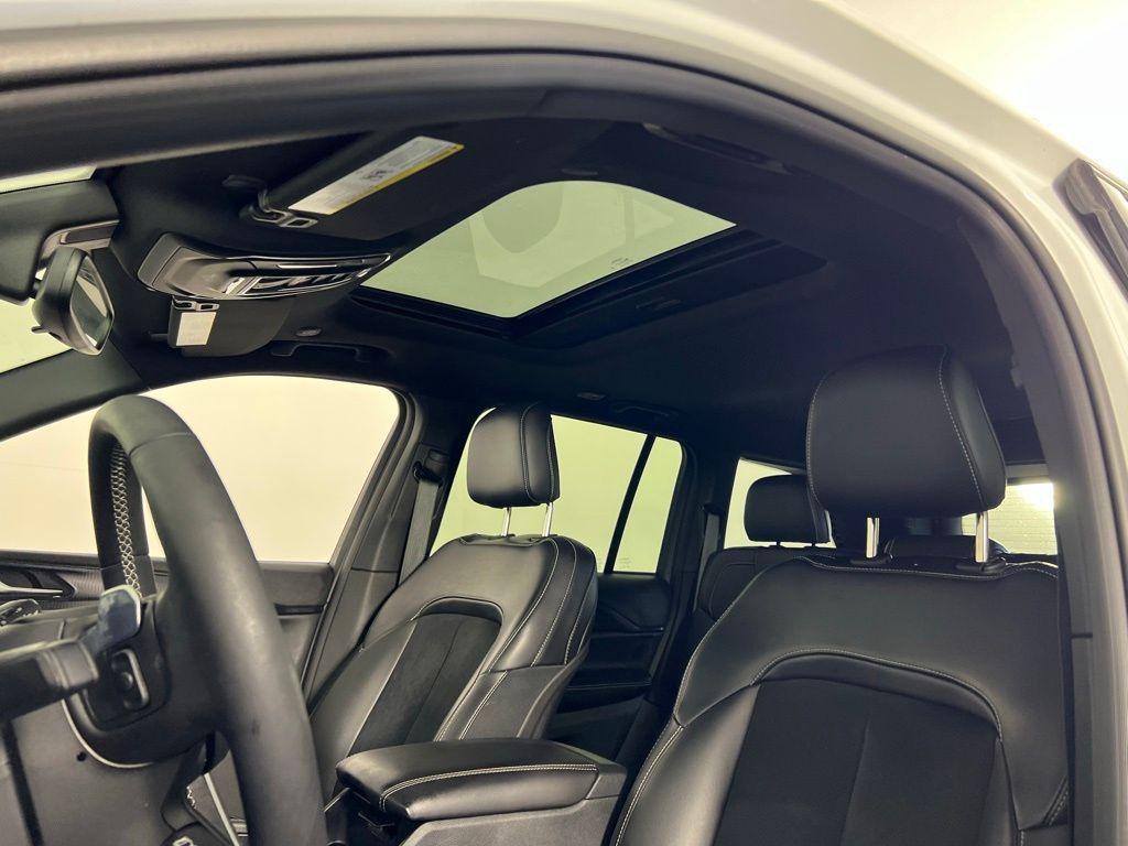 used 2024 Jeep Grand Cherokee car, priced at $35,500
