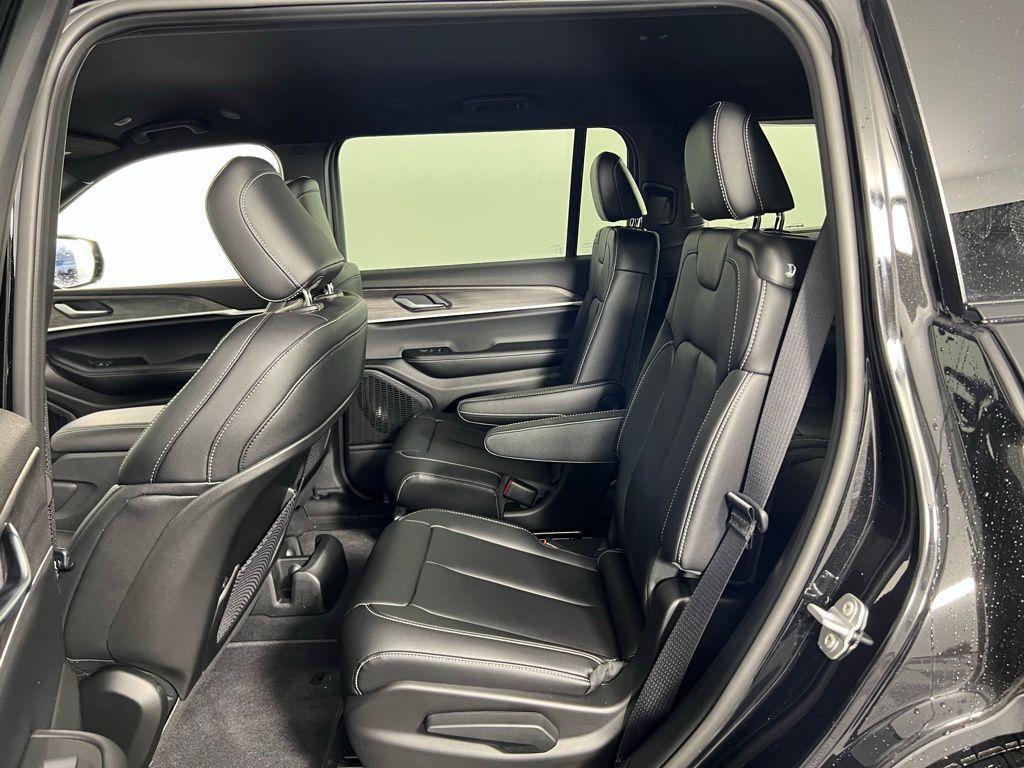new 2025 Jeep Grand Cherokee L car, priced at $42,943