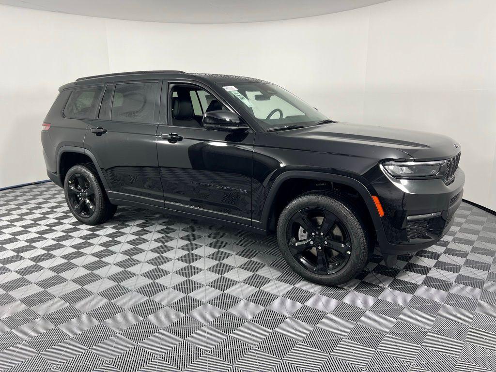 new 2025 Jeep Grand Cherokee L car, priced at $42,943