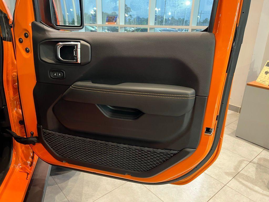 new 2025 Jeep Wrangler car, priced at $102,885