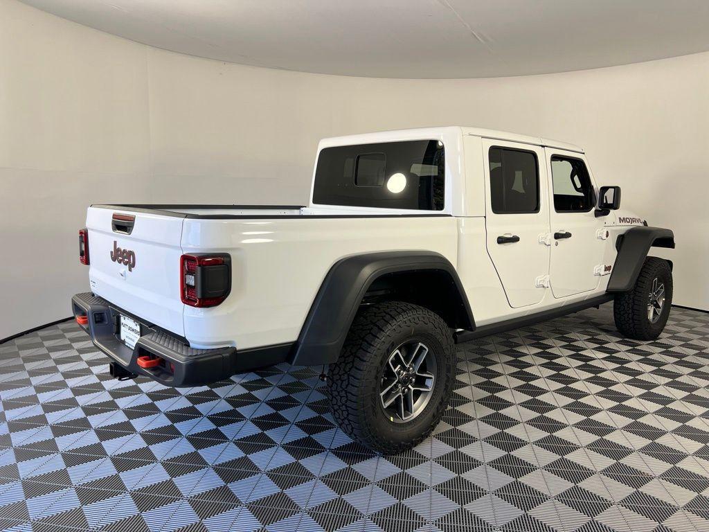 new 2025 Jeep Gladiator car, priced at $44,567