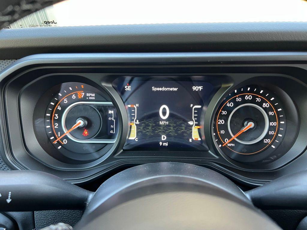new 2025 Jeep Gladiator car, priced at $44,567