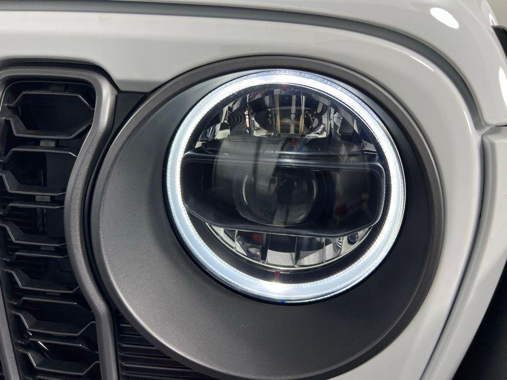 new 2025 Jeep Gladiator car, priced at $44,567