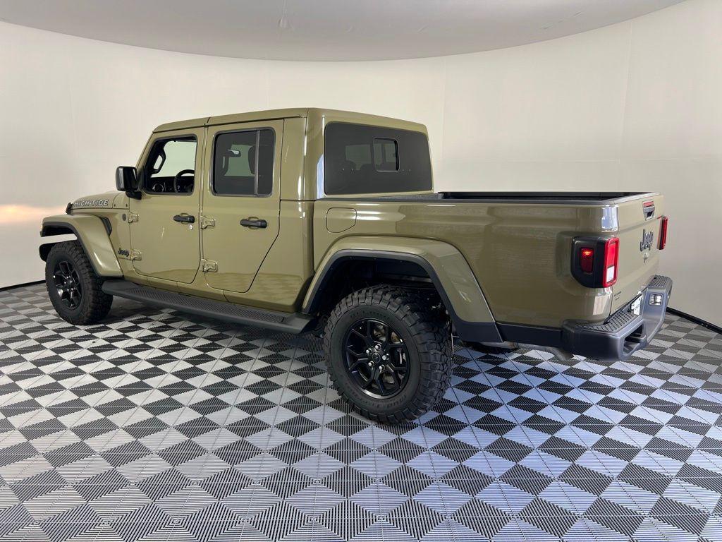 new 2025 Jeep Gladiator car, priced at $43,160
