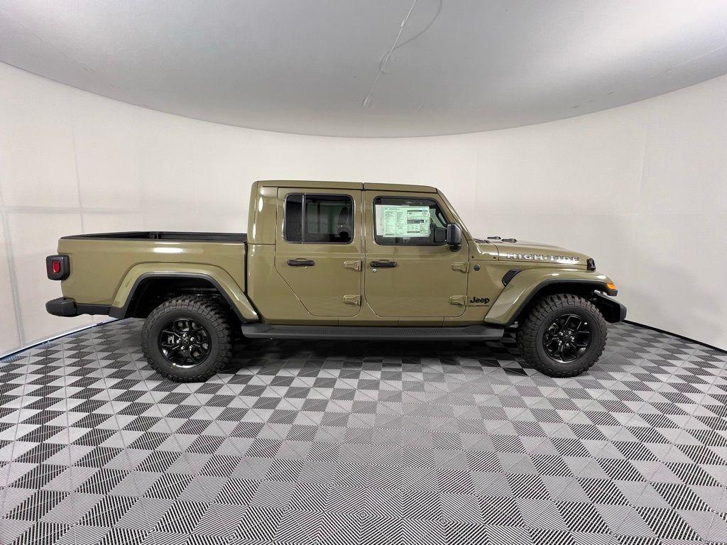 new 2025 Jeep Gladiator car, priced at $43,160