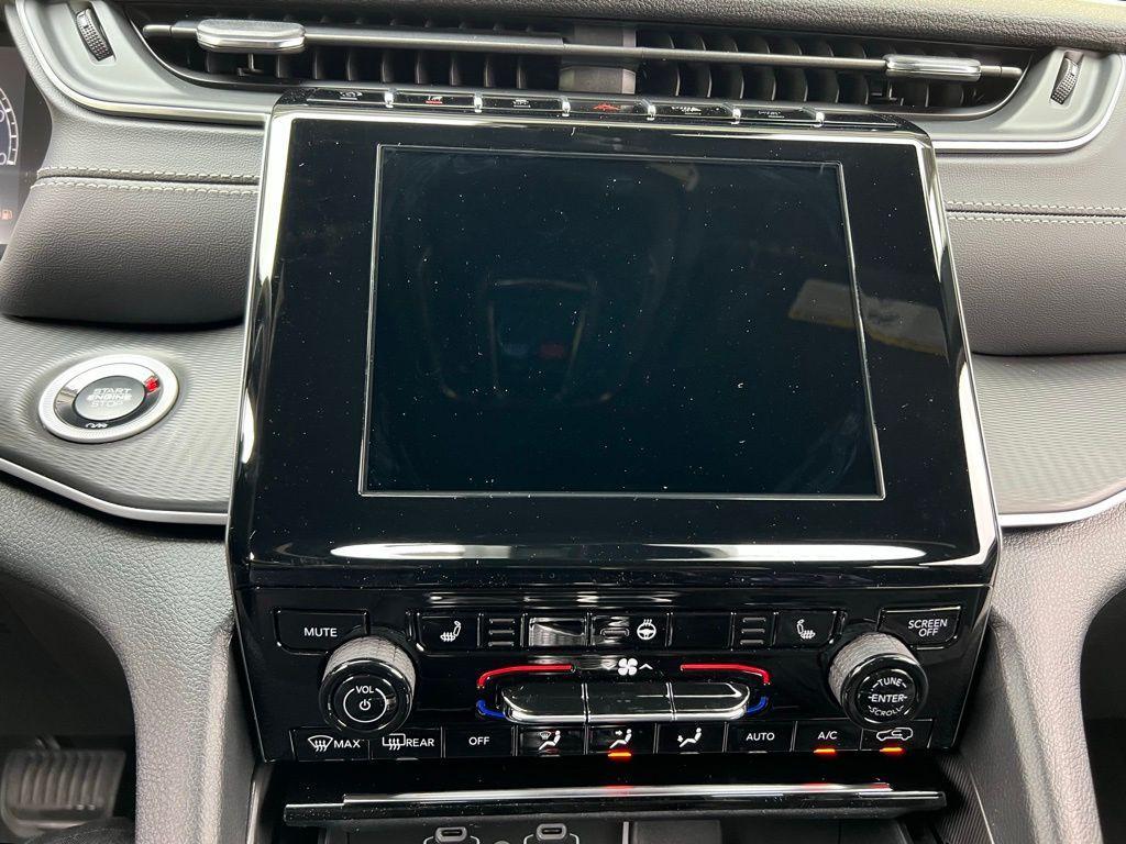 new 2025 Jeep Grand Cherokee L car, priced at $40,598