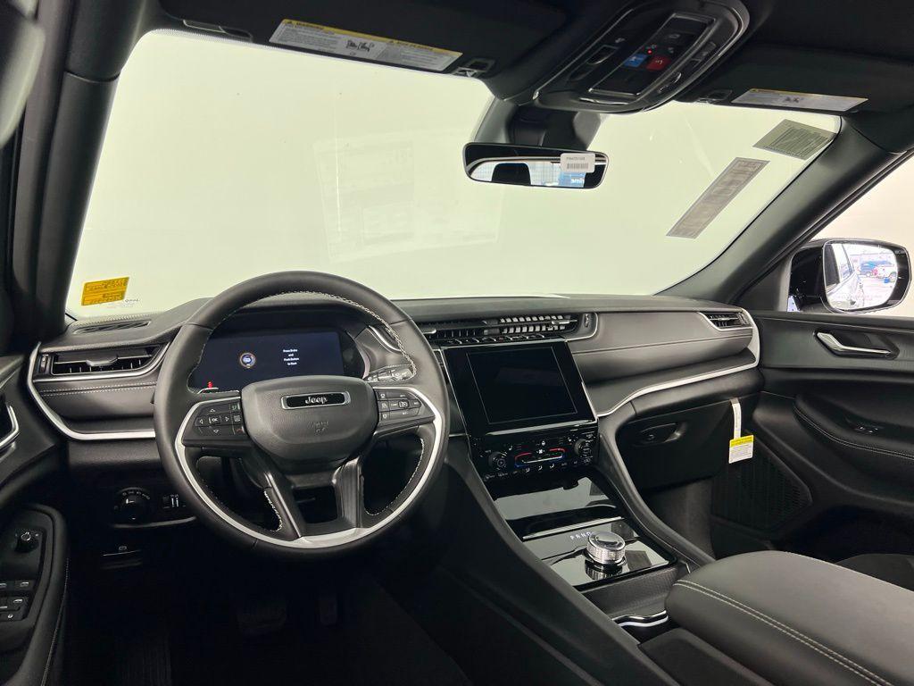 new 2025 Jeep Grand Cherokee L car, priced at $40,598