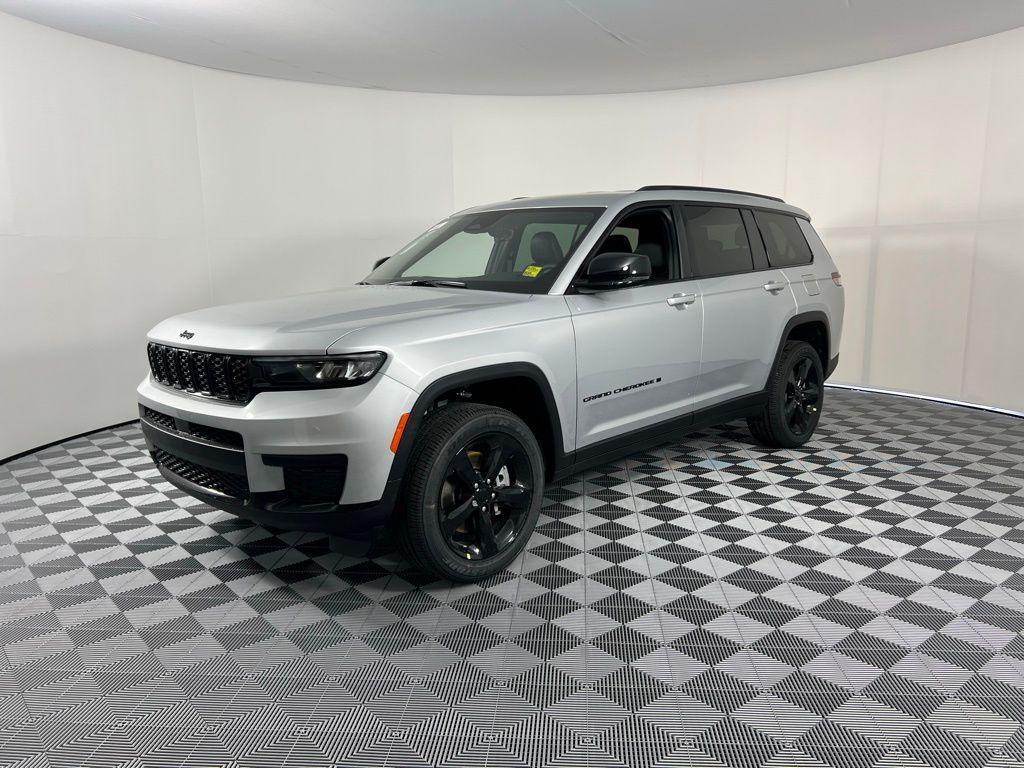 new 2025 Jeep Grand Cherokee L car, priced at $40,598