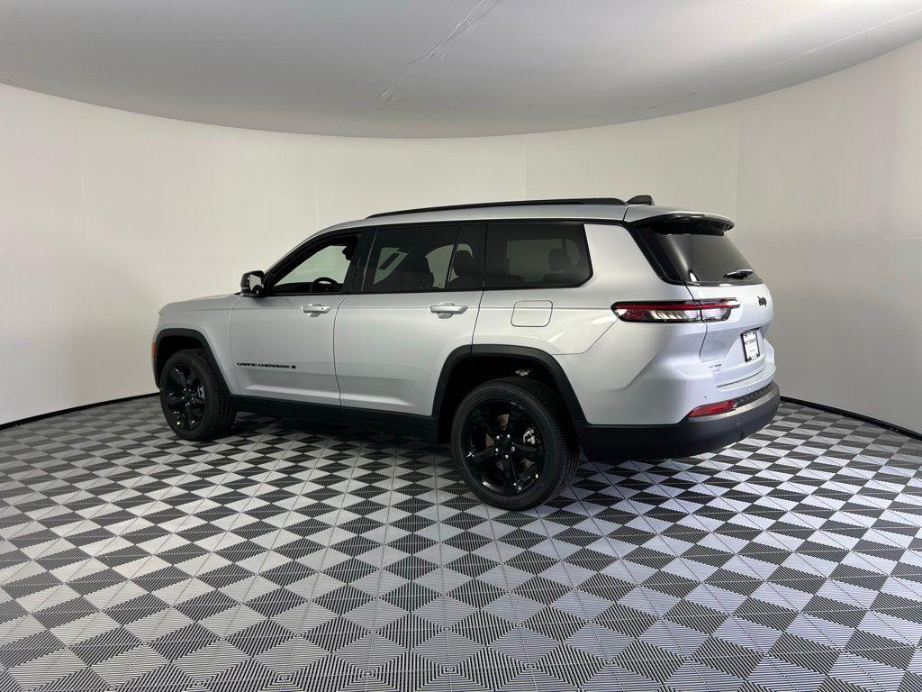 new 2025 Jeep Grand Cherokee L car, priced at $40,598