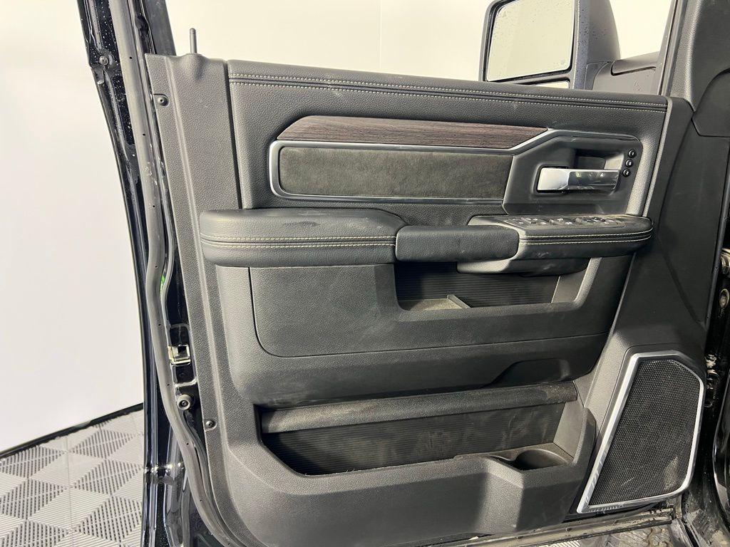 new 2025 Ram 2500 car, priced at $73,263