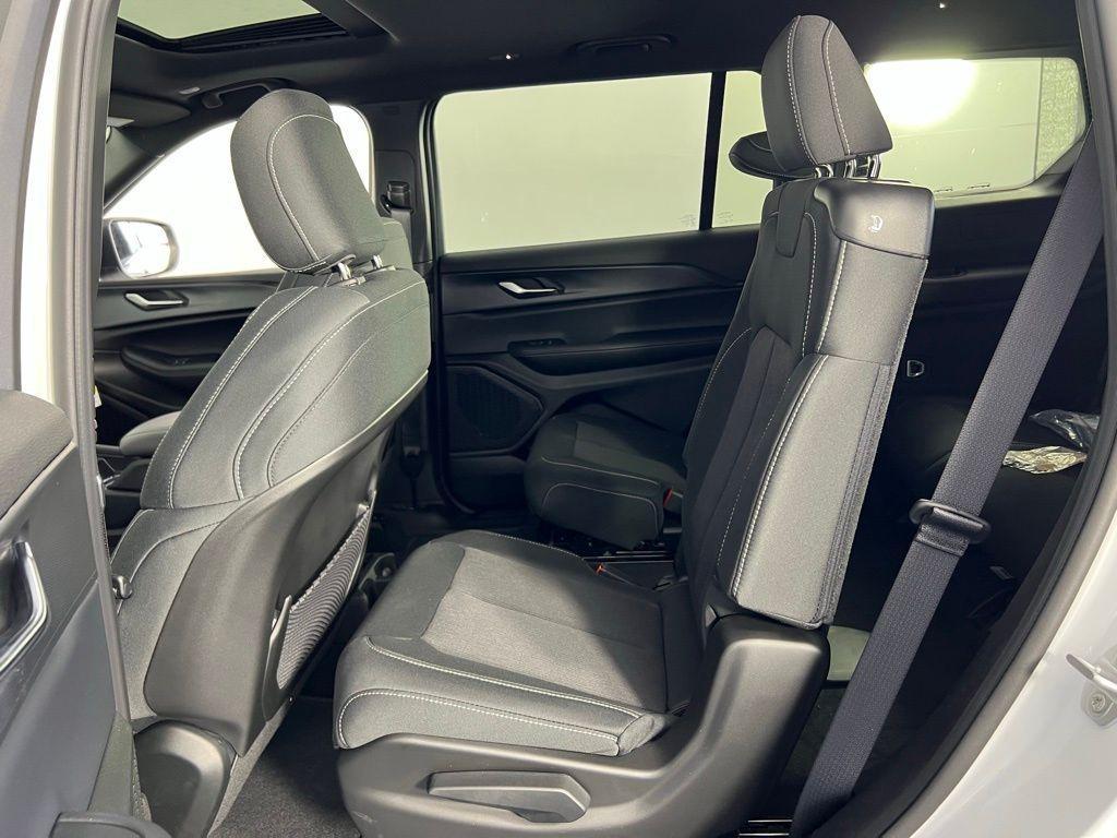 new 2025 Jeep Grand Cherokee L car, priced at $33,030