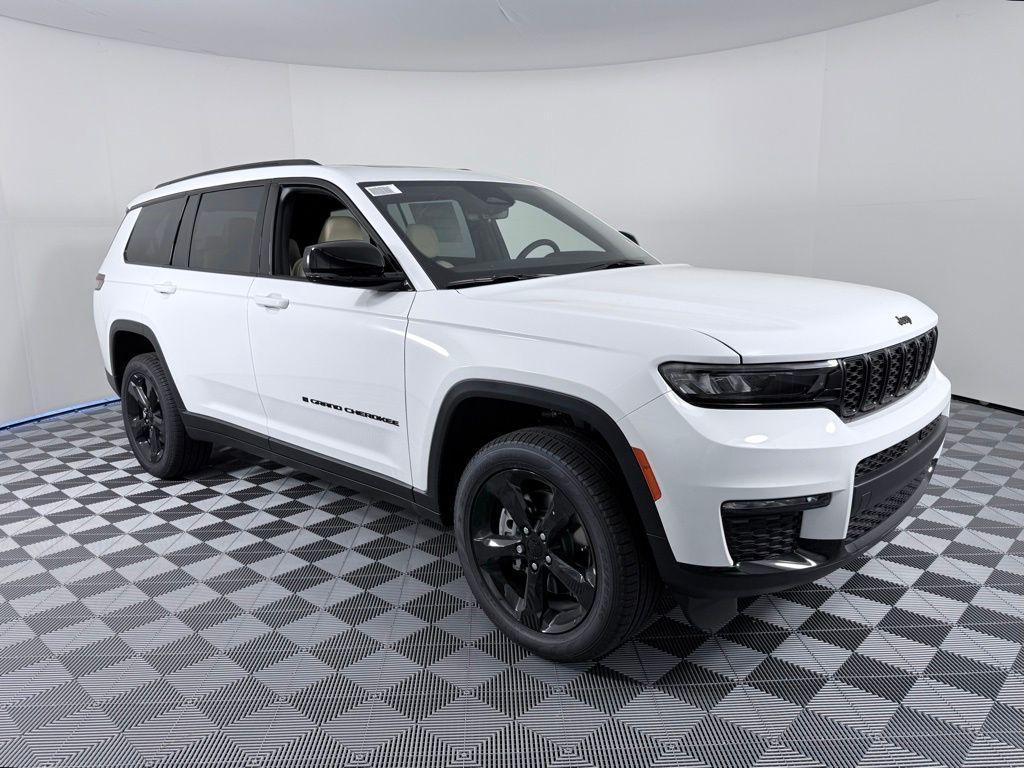 new 2025 Jeep Grand Cherokee L car, priced at $45,740
