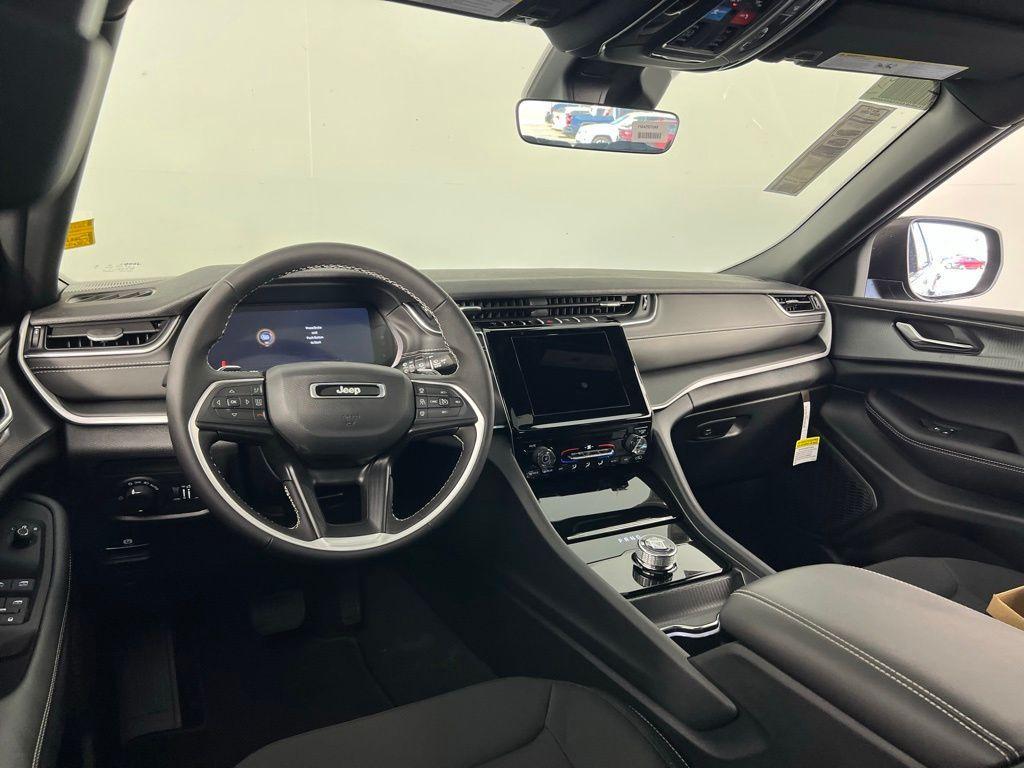 new 2025 Jeep Grand Cherokee L car, priced at $33,348