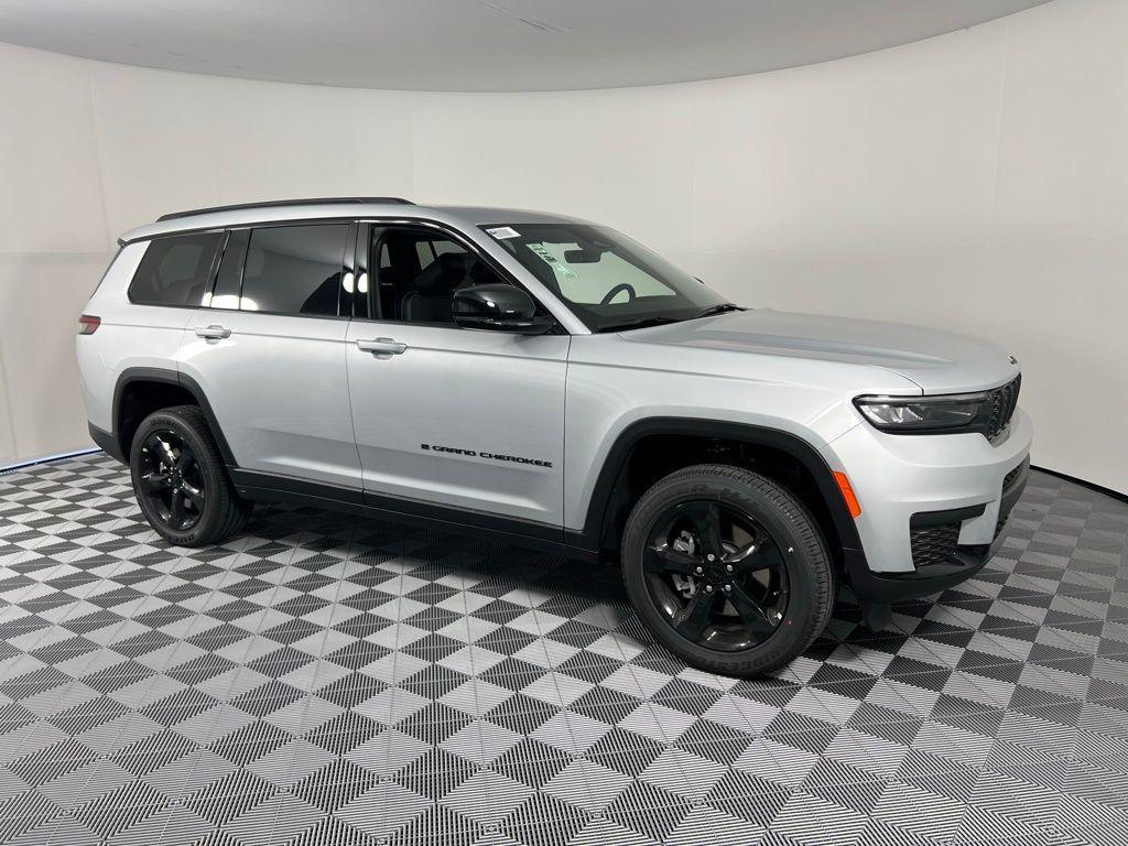 new 2025 Jeep Grand Cherokee L car, priced at $40,598