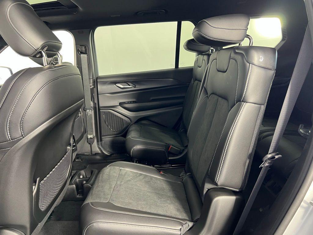 new 2025 Jeep Grand Cherokee L car, priced at $40,598