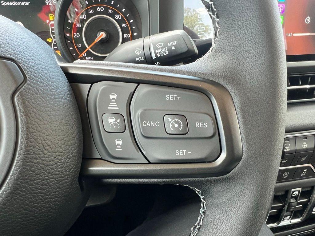 new 2025 Jeep Gladiator car, priced at $43,160