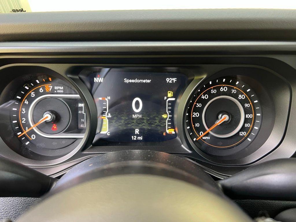new 2025 Jeep Gladiator car, priced at $43,160