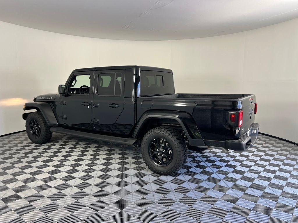 new 2025 Jeep Gladiator car, priced at $43,160