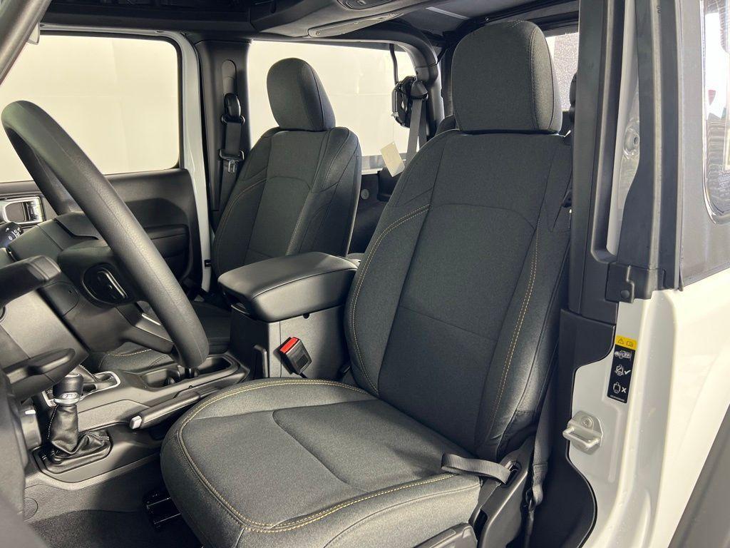 new 2025 Jeep Wrangler car, priced at $27,760