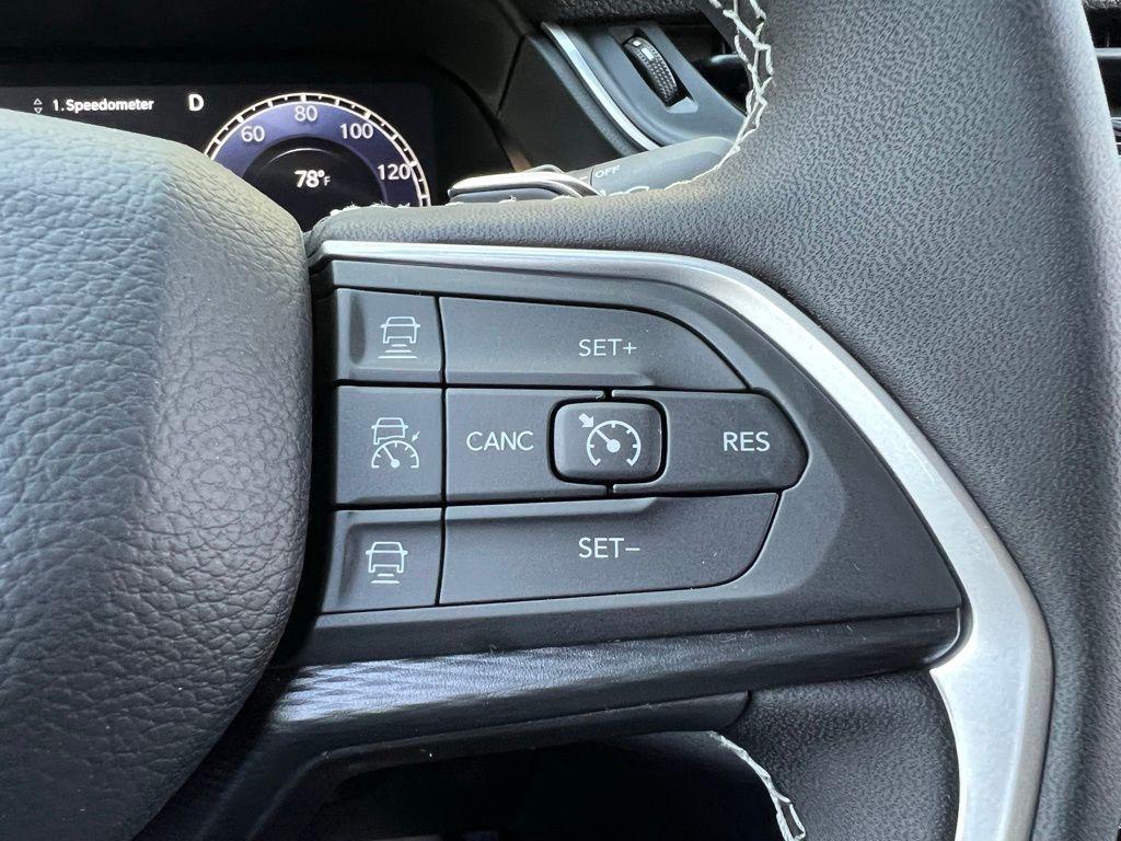 new 2025 Jeep Grand Cherokee L car, priced at $34,253