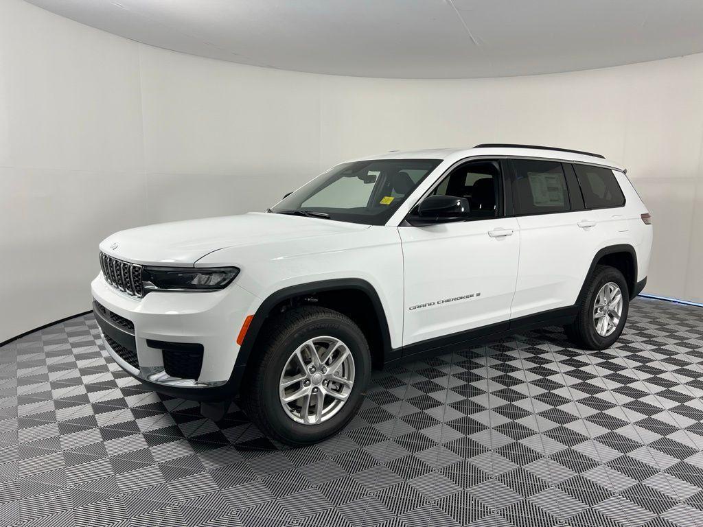 new 2025 Jeep Grand Cherokee L car, priced at $34,253