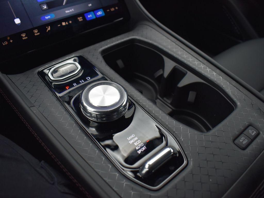 new 2025 Jeep Wagoneer S car, priced at $66,090