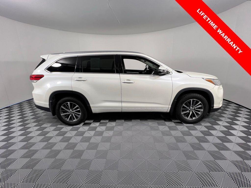 used 2018 Toyota Highlander car, priced at $19,499