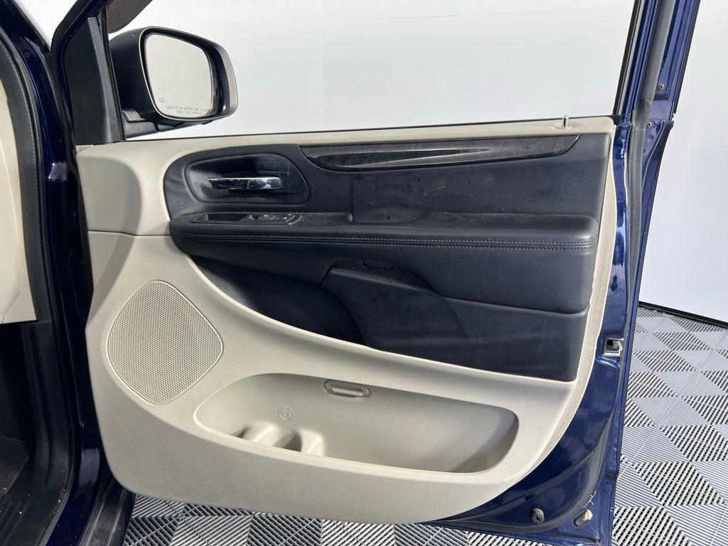 used 2013 Dodge Grand Caravan car, priced at $5,888