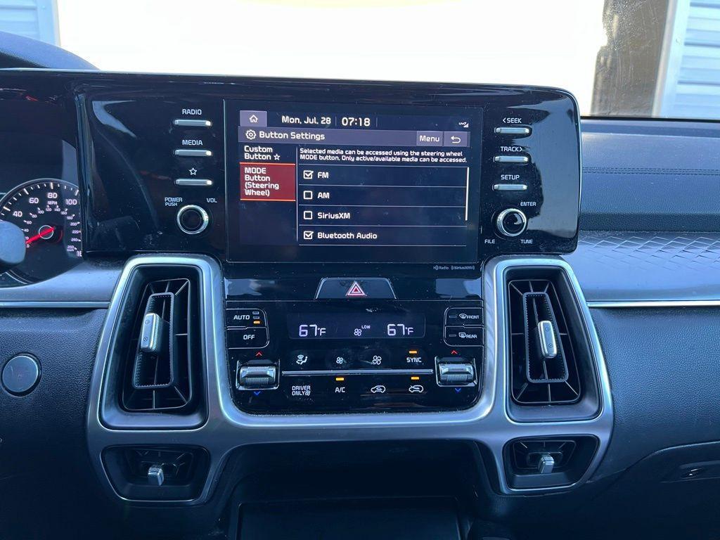 used 2021 Kia Sorento Hybrid car, priced at $18,763