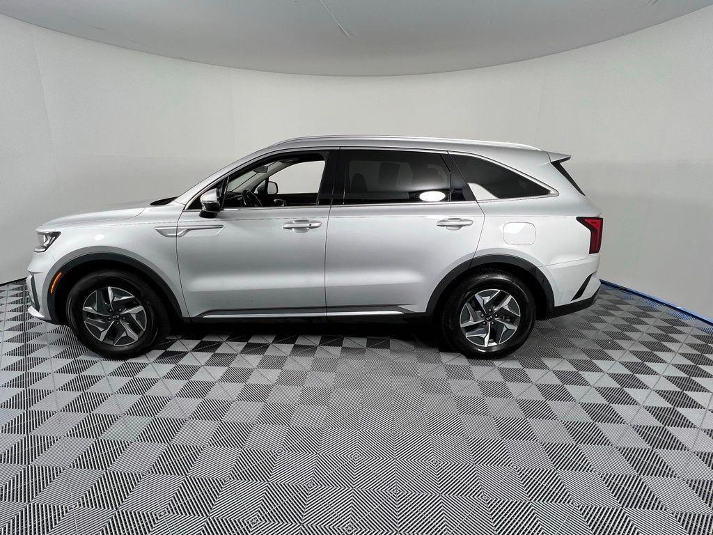 used 2021 Kia Sorento Hybrid car, priced at $18,763